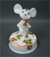 Fenton White Glossy Decorated Mouse on Font