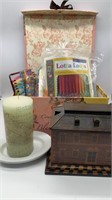 Lotta Loop pastel colors, Vintage candle, box