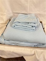 Queen sized flananel sheets with pillowcases