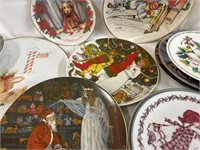 Lot of 10 Christmas collectors plates