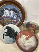 Lot of 4 animal collector plates. 1 beautifully