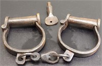 Cast iron prisoner shackles w/ key