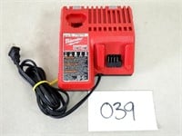 Milwaukee M12 / M18 Battery Charger