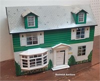 Tin dollhouse w/contents - The front door is not