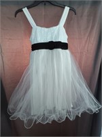 E2)White Flower Girl Dress---Size 16 Girls