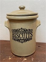 Crock Biscuits jar w/ lid *chip in lid