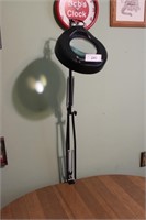 Magnifier lamp