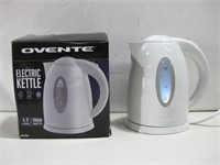 Ovente Electric Kettle Powered On