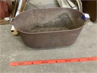 Iron planter (bottom is a little rounded)