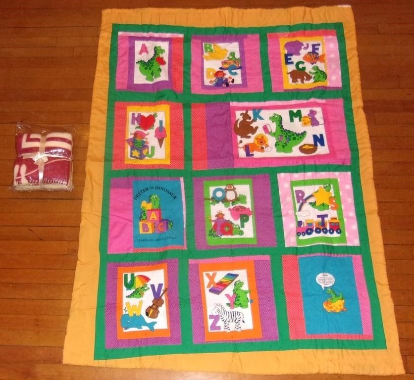 Toddler bed quilt w/ throw.