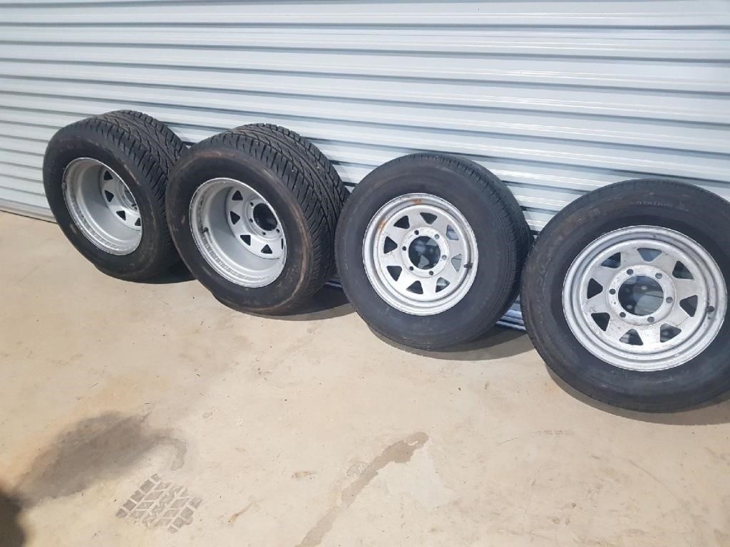 4 x Sunraysia wheels 6 stud pattern, 6 on 140 PCD