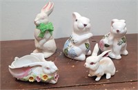Box bunny figures - one has chipped flowers