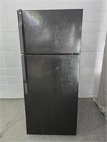 Ge Refrigerator W/ Top Freezer Works