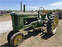 247. John Deere B Tractor