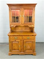 Link Taylor Nc - Server With Lighted Hutch Top -