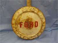 Ford hubcap