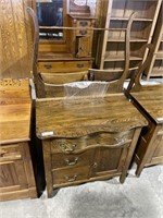 Commode with Towel Bar & Serpentine Drawer