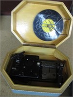 Vintage Steinbach Music Box w Plates RARE