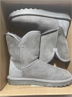 Ladies Signature Winter Boots Size 6 (Pre Owned)