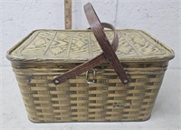 Tin picnic basket