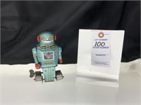 Tin Litho Toy Mechanical Mighty Robot Wind Up