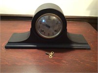 Mantle Clock w/ Key