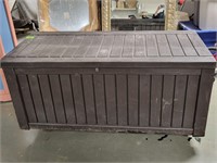 Outdoor storage chest w/content