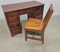 Knee hole desk with chair 42"21"30"