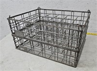 2 stacking wire baskets
