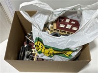 Lot: toy train parts, misc.