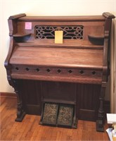 Antique pump Organ w/Top