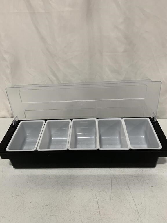 PLASTIC GARNISH STATION 16 x8IN