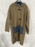 WOMENS SWEATER COAT FITS M TO XL