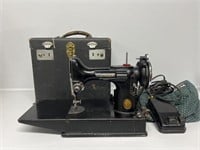 1952 Featherweight Singer sewing machine