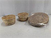 Wicker baskets and placemats