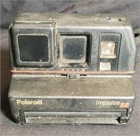 Polaroid Impulse SE Camera