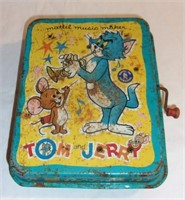 1965 Tom & Jerry music maker.