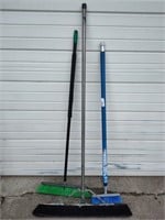 Push Brooms (3)