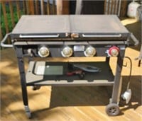 Blue Rhino propane griddle with cover