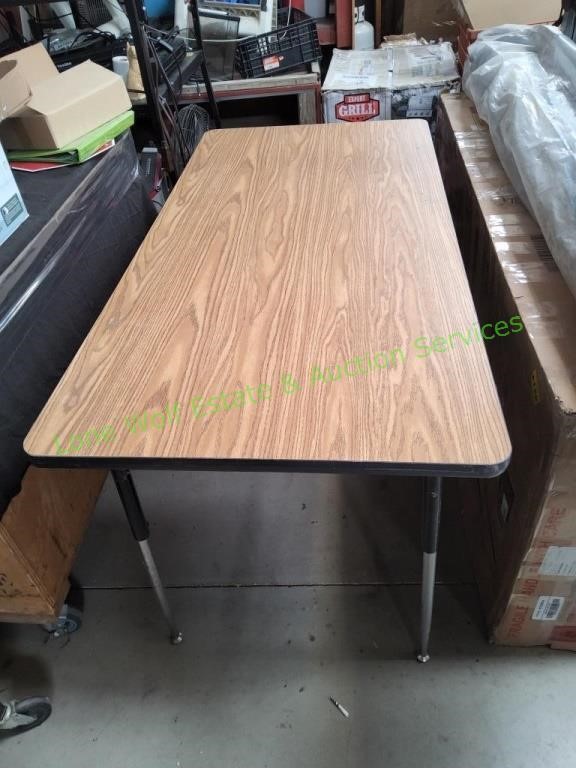 60" Adjustable Classroom Table, Woodgrain