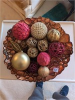 Large glass bowl w decorative balls
