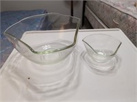 Vintage chip and dip glass bowl glassware
