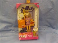 Flashlight Fun Stacie & Pooh Barbie