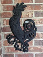2 metal roosters wall decor