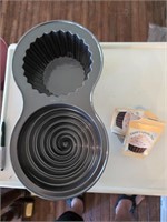 Wilton giant cupcake pan