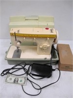 Vintage Singer Fashion Mate 360 Sewing Machine