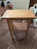 Small wood table 18x12