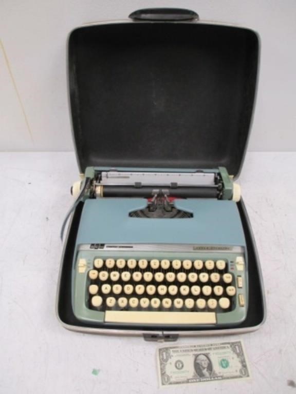 Vintage Smith Corona Super Sterling Typewriter