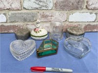 BOX LOT: ASSORTED GLASS DÉCOR AND TRINKET BOXES