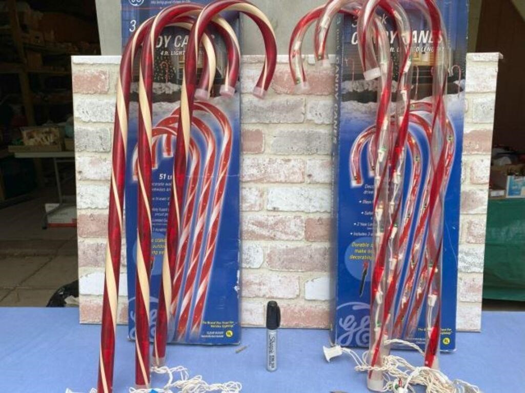 (2 PCS) BOXED 3 PACK LIGHTED CANDY CANES